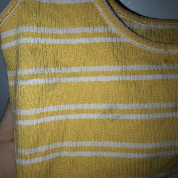 🌼3/$30🌼 Yellow Striped Tank - Picture 2 of 4